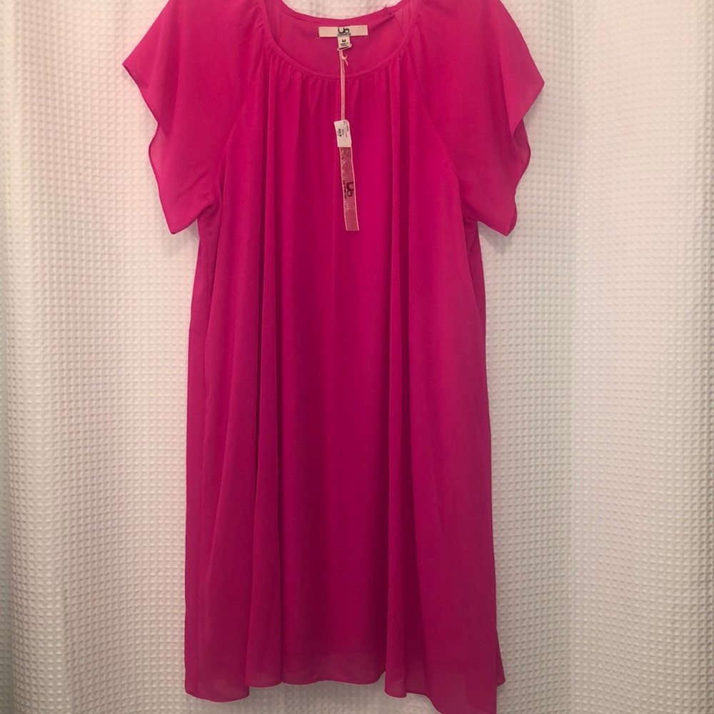 Pink flowy short sleeve dress